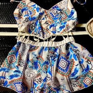 Swim top & shorts/cover med